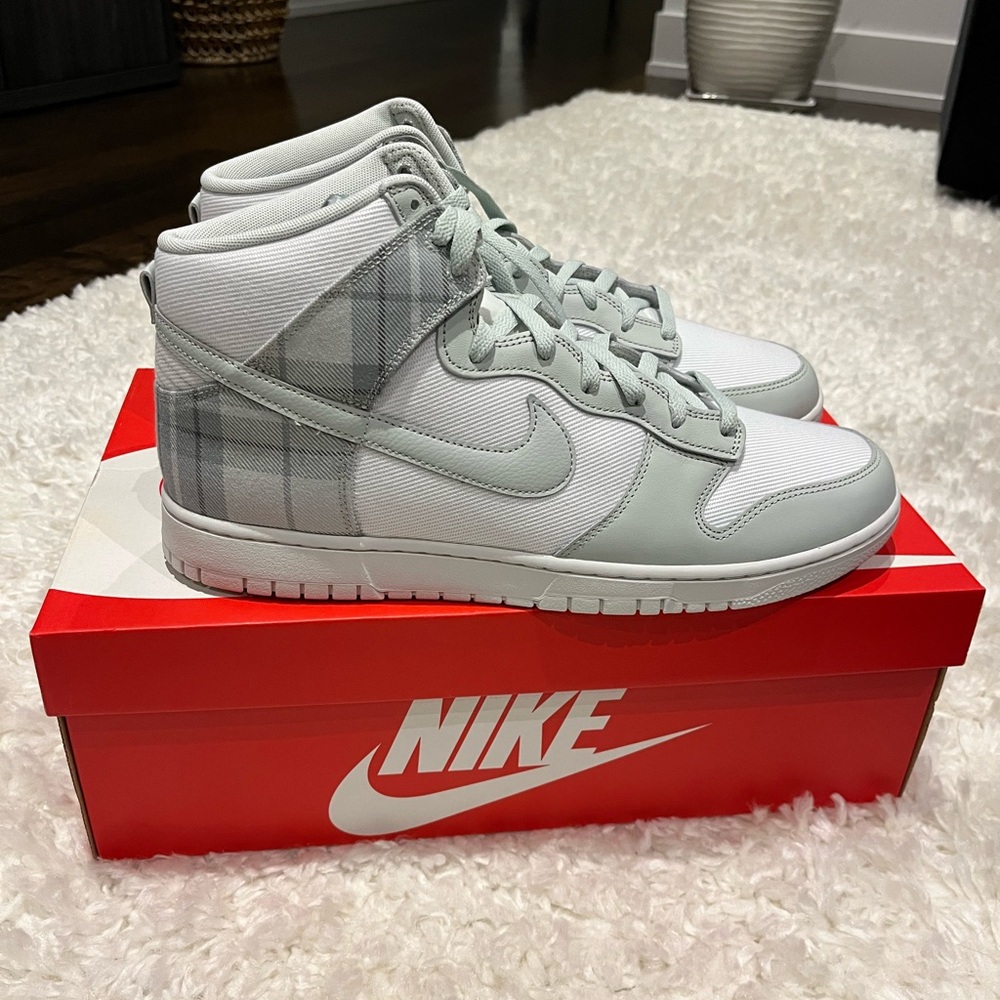 Nike Dunk Hi Retro SE